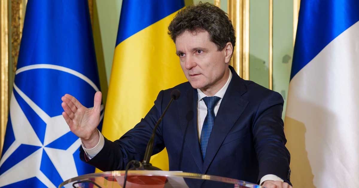 Consilierul prezidențial pentru politică externă Marius Gabriel Lazurca coordonează măsurile de protecție a cetățenilor români din Iran și Israel, februarie 2026