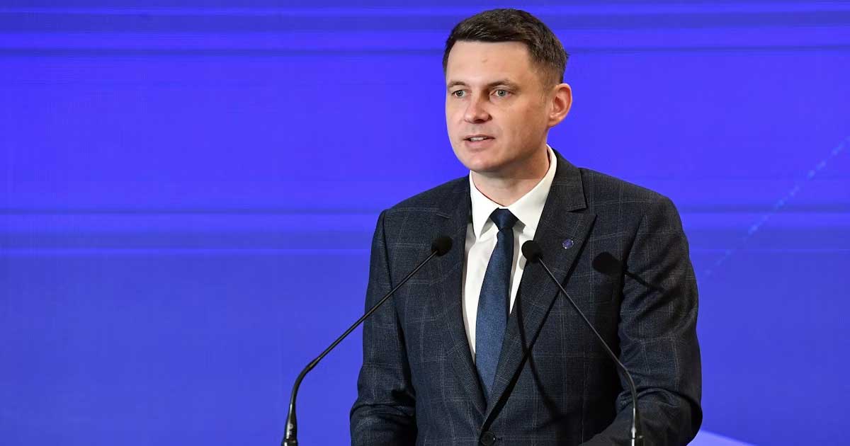 Mircea Abrudean, președintele Senatului României, face declarații despre reforma administrației și bugetul pe 2026, București, februarie 2026