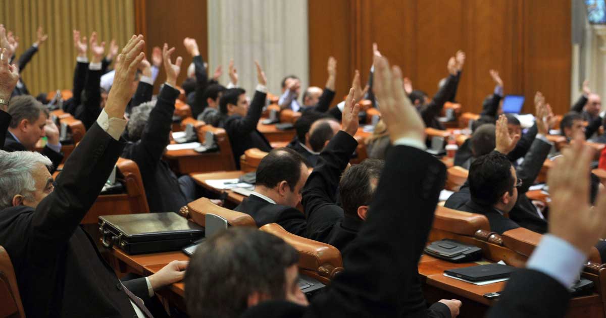 Sorin Grindeanu, președintele Camerei Deputaților, negocieri pe buget de stat 2026 în Parlament, București, martie 2026
