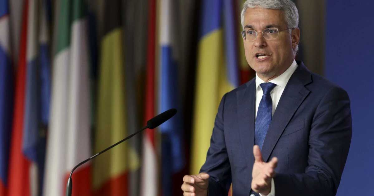 dragos pislaru iese la rampa dupa compromisul coalitiei la buget ca i la fotbal toata lumea are senza ia ca se pricepe 972560 Dragos Pislaru Iese La Rampa Dupa Compromisul Coalitiei La Buget Ca I La Fotbal Toata Lumea Are Senza Ia Ca Se Pricepe 972560