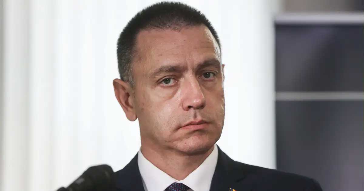 mihai fifor a rabufnit si ii cere premierului bolojan sa o demita pe oana toiu 145711 Senatorul PSD Mihai Fifor la declarații de presă, critică guvernul Bolojan, cerere demisie ministru Externe Oana Țoiu, martie 2026