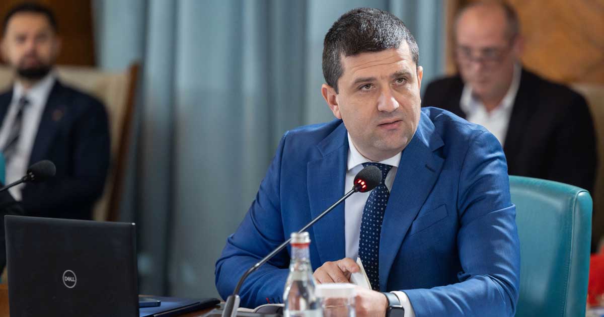 Radu Miruță, ministrul Apărării Naționale, discurs în Parlamentul României, martie 2026, dezbateri despre dislocarea echipamentelor militare americane pe fondul protestelor AUR
