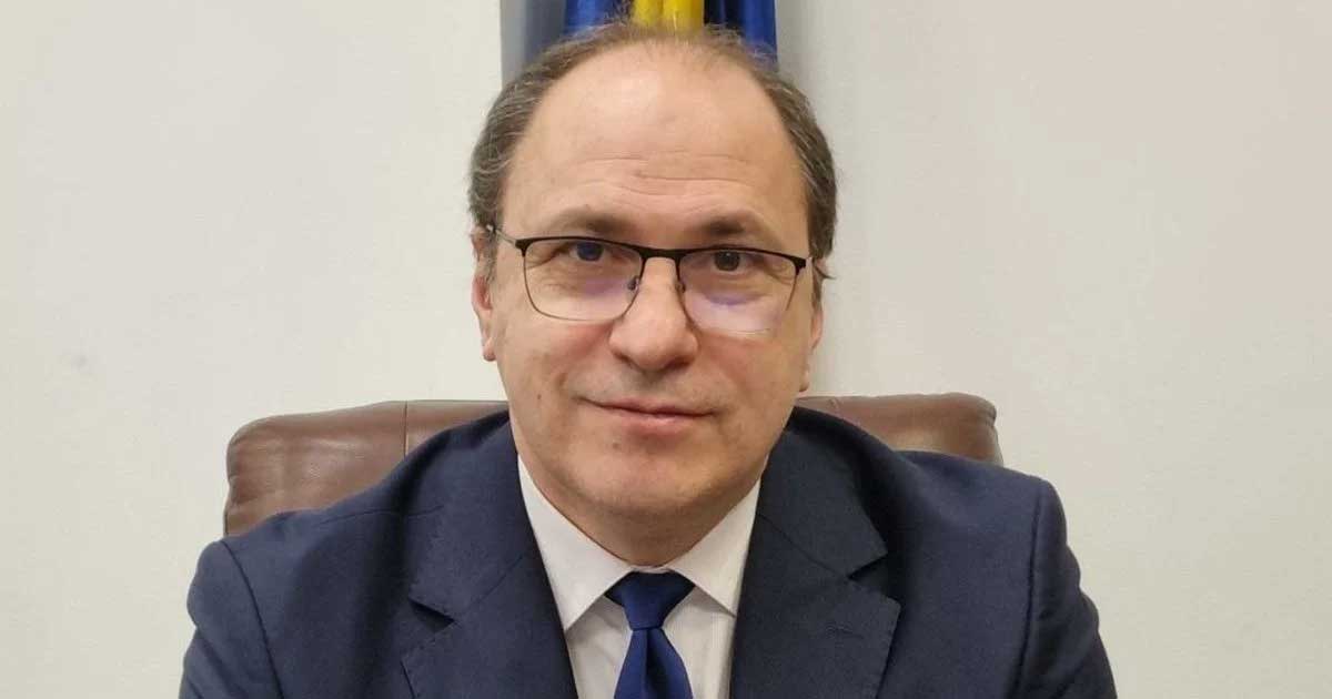 nicusor dan a semnat decretul noul ministru al educatiei depune azi juramantul 702443 Mihai Dimian, noul ministru al Educației și Cercetării, rector Universitatea Ștefan cel Mare Suceava, semnare decret Nicușor Dan, martie 2026