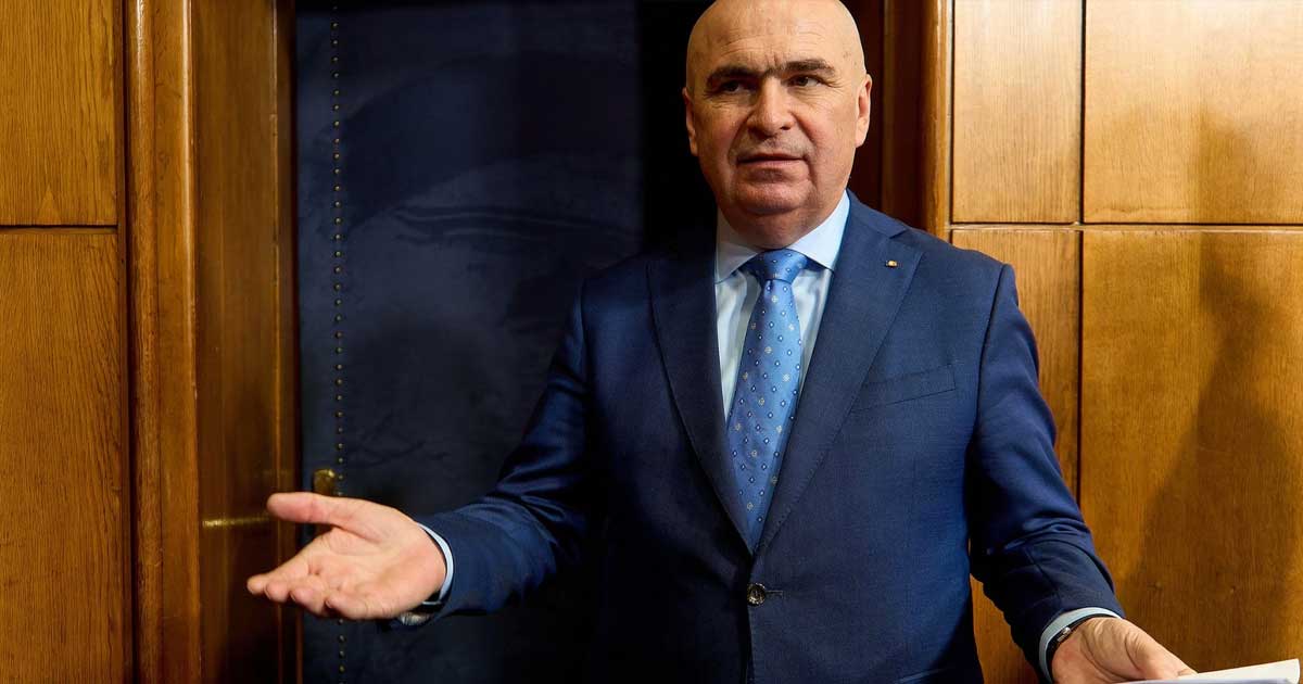 Ilie Bolojan, prim-ministrul României, la eveniment oficial, context politic tensionat în coaliția de guvernare cu PSD, martie 2026