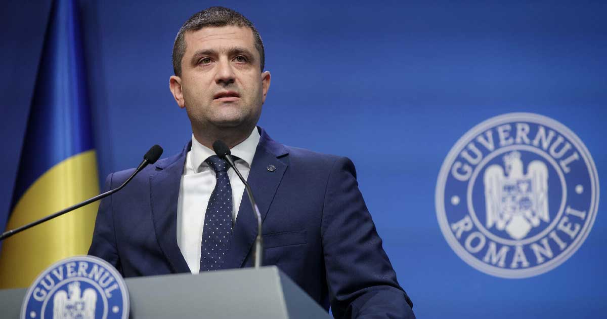Radu Miruță, ministrul Apărării Naționale, în timpul unei conferințe de presă la București, martie 2026