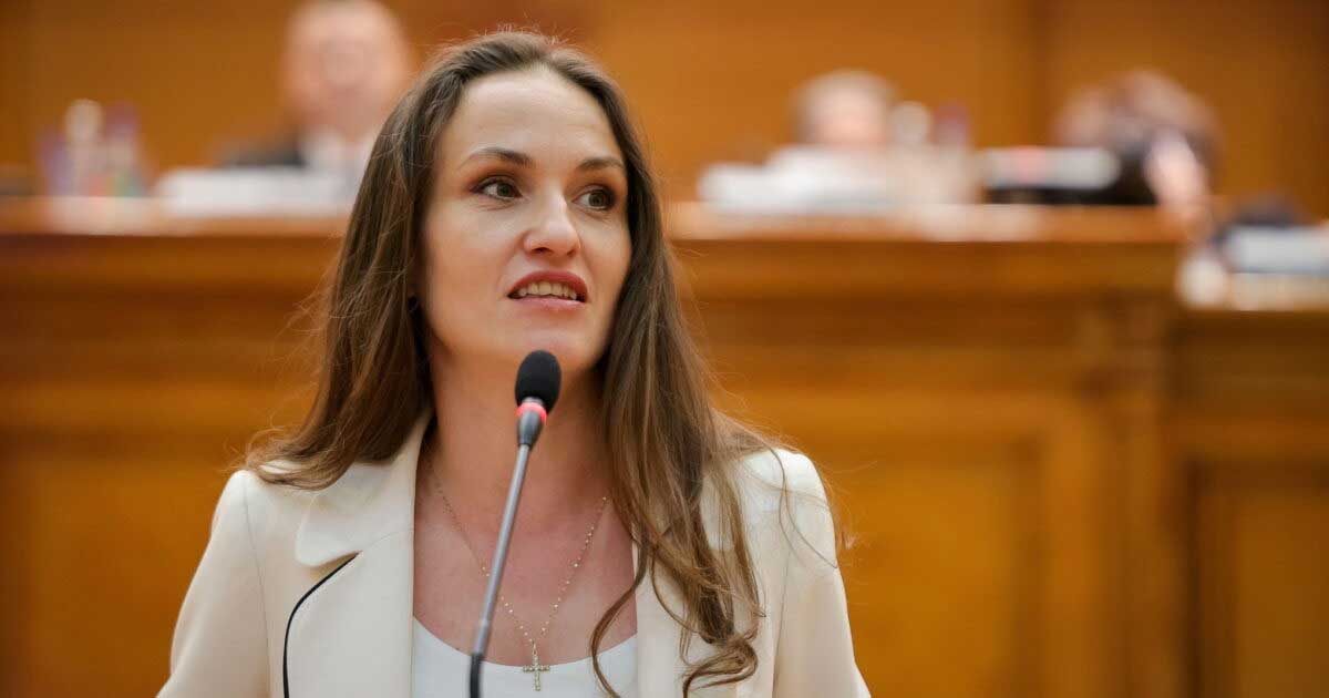 scandalul repatrierilor din dubai explodeaza denunt la dna pe numele oanei toiu pentru abuz in serviciu 967914 Ministrul de Externe Oana Țoiu vizată de denunț penal la DNA pentru gestionarea repatrierii românilor din Dubai, martie 2026
