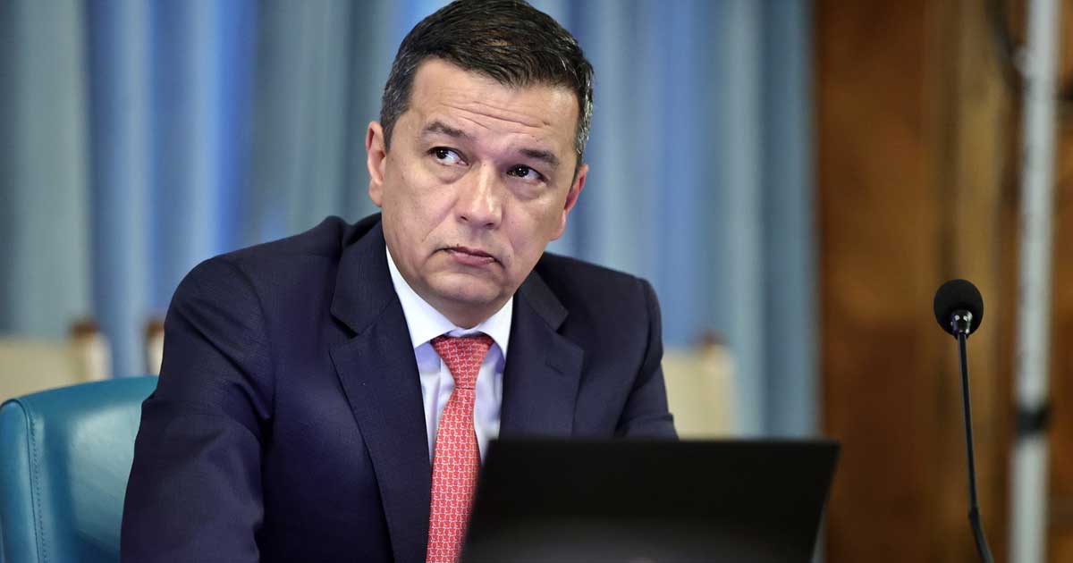 Sorin Grindeanu, preşedintele PSD şi al Camerei Deputaţilor, la declaraţii despre şedinţa de urgenţă convocată pentru deblocarea bugetului, Bucureşti, martie 2026