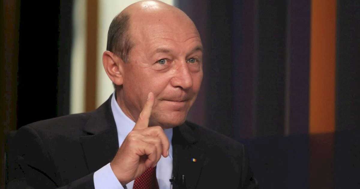 Traian Băsescu în timpul unei declarații despre securitatea europeană și umbrela nucleară franceză propusă de Emmanuel Macron, martie 2026