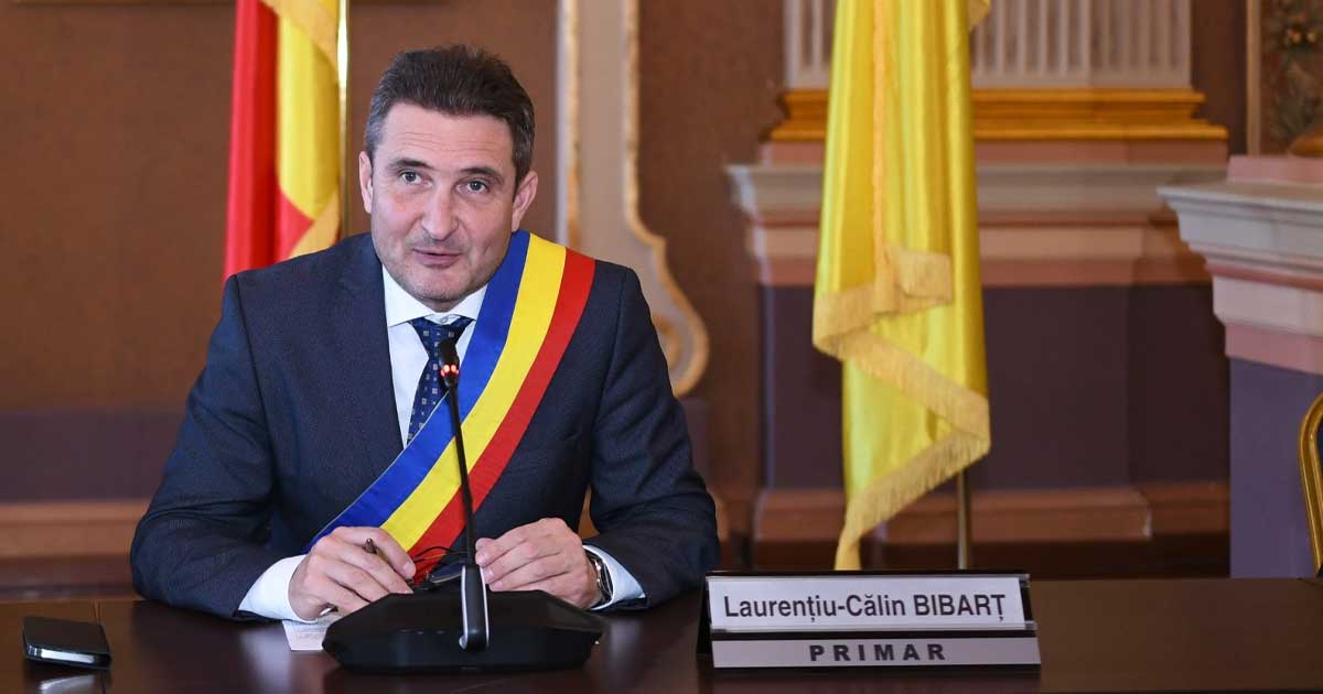 Tramvai modern pe străzile Aradului, transport public, propunere tarif 1 leu pe 24 ore, primarul Călin Bibarț, martie 2026
