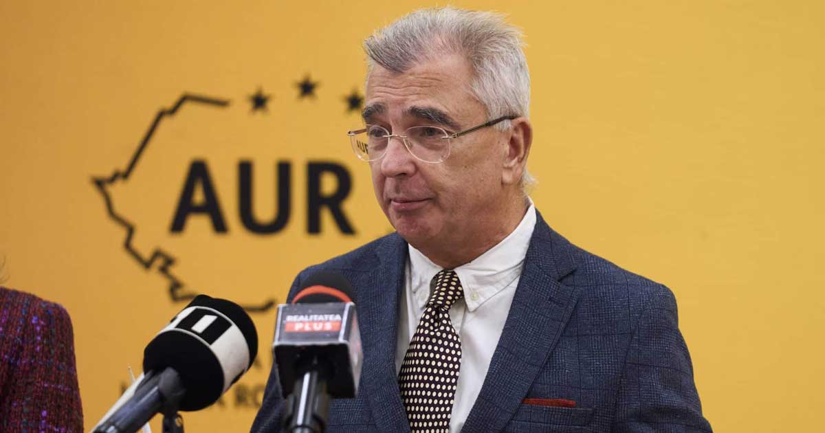 aur a anun at cand va depune mo iune de cenzura impotriva guvernului bolojan petrisor peiu 512973 Petrișor Peiu, liderul senatorilor AUR, la tribuna Senatului României, dezbatere politică, aprilie 2026