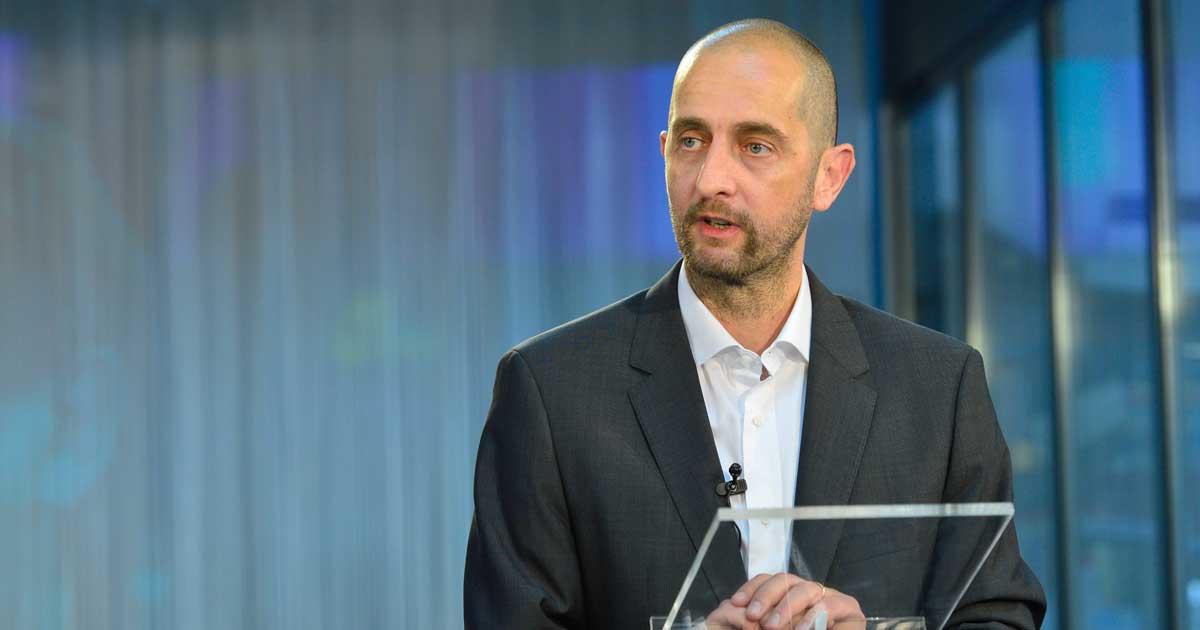 dragos damian medicamentele ieftine ar putea disparea din romania 679316 Rafturi de farmacie cu medicamente, România 2026, criză prețuri produse farmaceutice ieftine