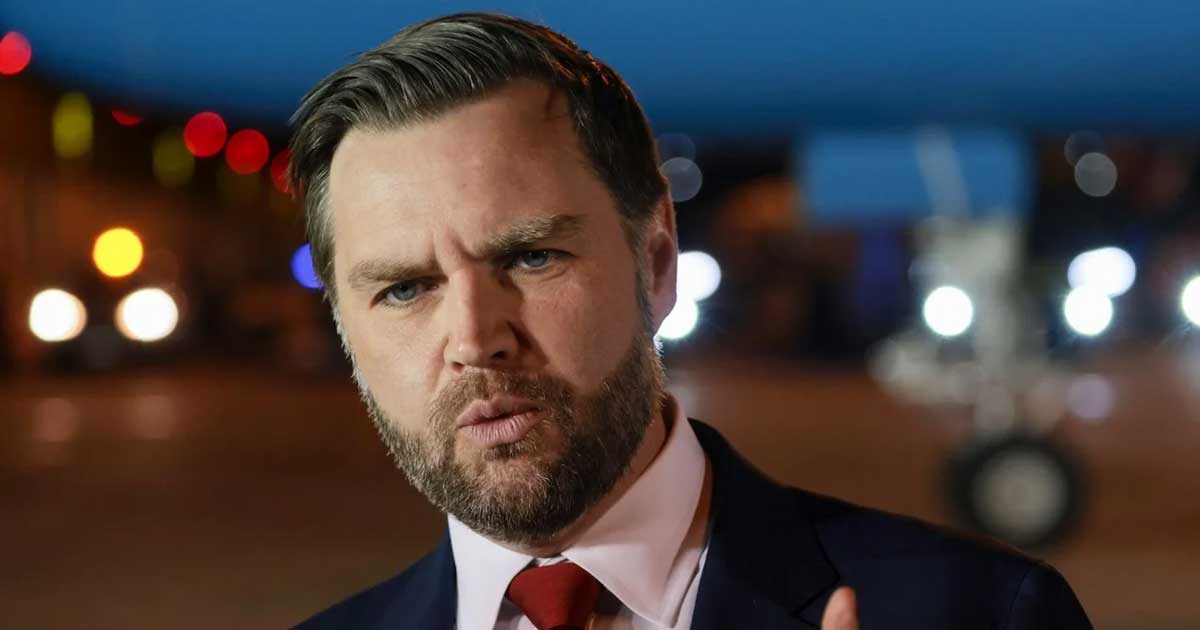 Vicepreședintele JD Vance urcă în Air Force Two la Islamabad după eșecul negocierilor cu Iranul, aprilie 2026