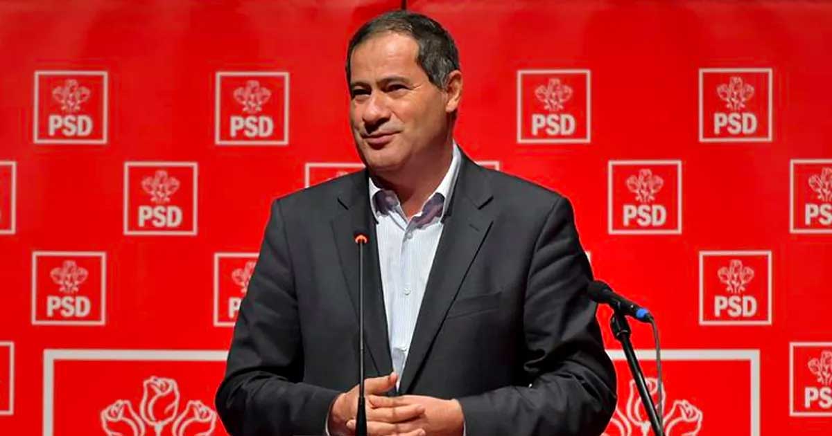 Marian Neacșu la conferința de presă de la Parlamentul României, moțiune de cenzură PSD AUR, aprilie 2026