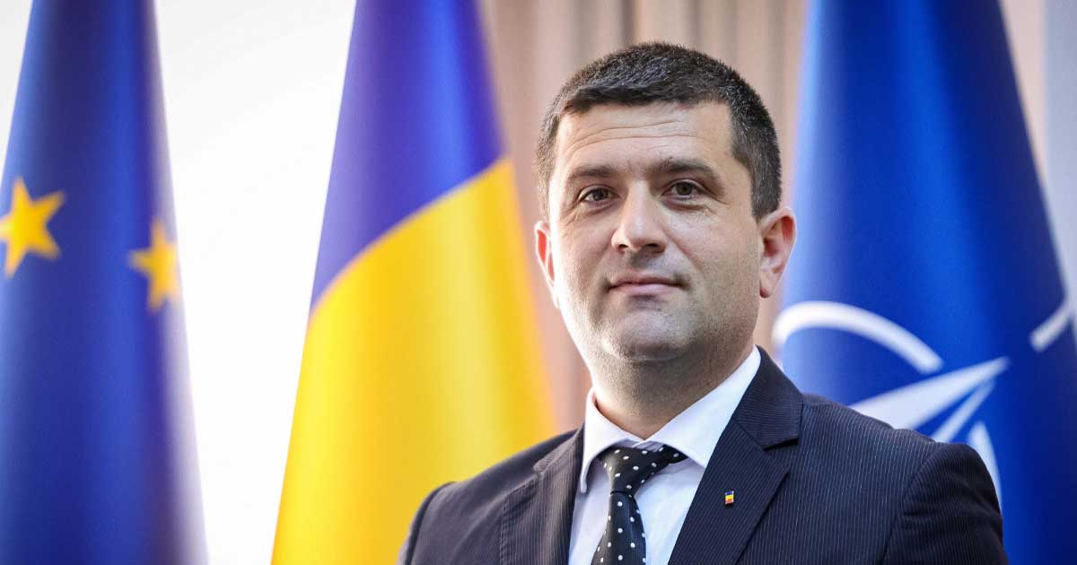 ministrul apararii anun a o premiera pentru armata romana 149334 Ministrul Apărării Radu Miruță la exercițiul NATO Eastern Phoenix 2026 în Poligonul Capu Midia, Constanța, aprilie 2026