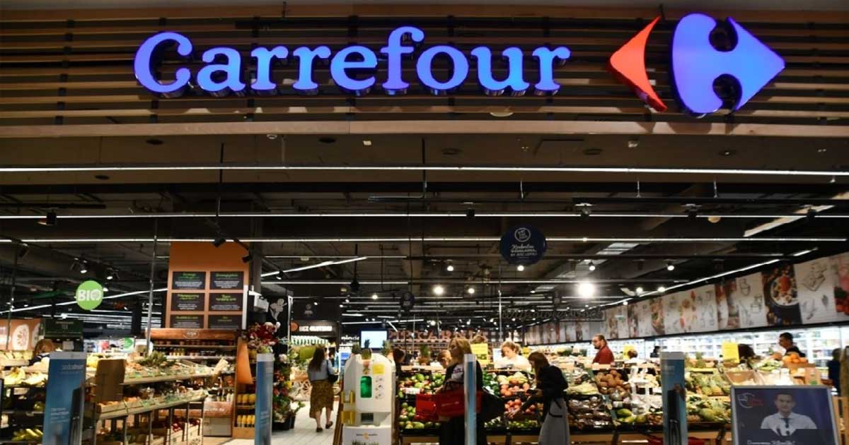 Magazin Carrefour, raft produse alimentare, context inflație și scumpiri energie în Europa, aprilie 2026
