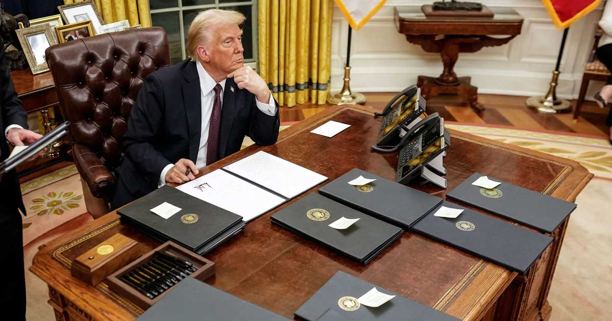 trump ia la tinta infrastructura civila iraniana 124350 Podul B1 din apropierea Teheranului, distrus în urma unui atac aerian american, 2 aprilie 2026, conflictul SUA-Iran