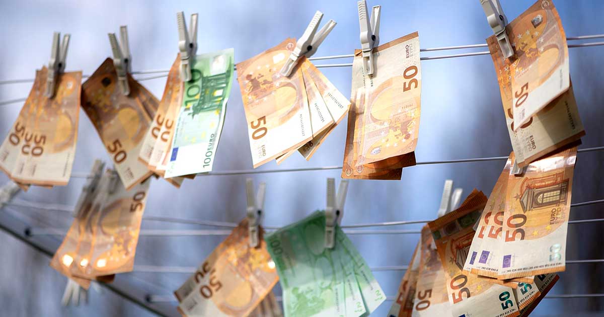 Punct vamal de frontieră în România, controlul banilor declarați la intrarea în UE, context raport Ministerul Finanțelor 2026