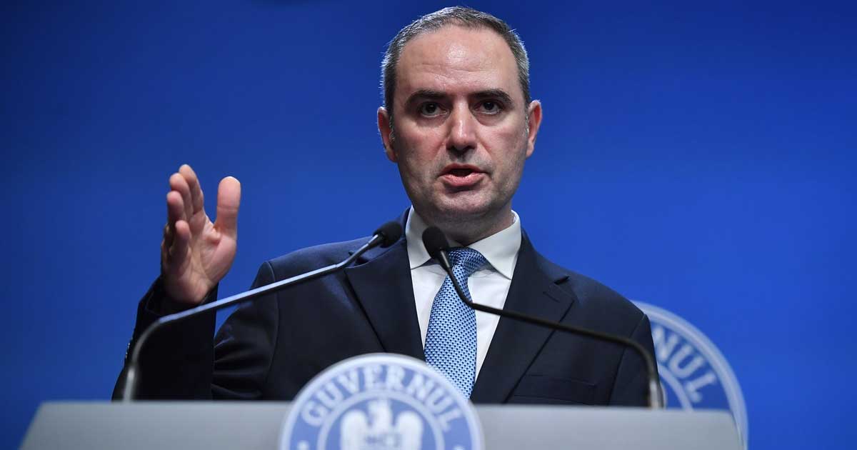 ministrul finantelor explica ultimele modificari la ro e factura 221504 Ministrul Finanțelor Alexandru Nazare la o conferință de presă despre modificările sistemului RO e-Factura, mai 2026