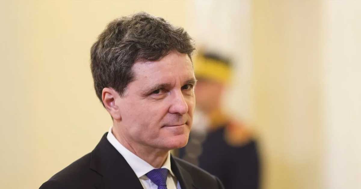 nicusor dan amana pentru saptamana viitoare consultarile pentru formarea unui nou guvern 363778 Nicușor Dan, Președintele României, la Palatul Cotroceni, anunță amânarea consultărilor pentru formarea noului guvern, mai 2026