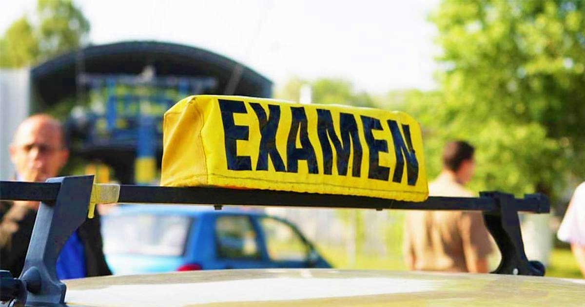 se anunta reguli noi pentru obtinerea permisului de conducere 883561 Permis de conducere românesc pe un birou, noi reguli MAI pentru examenul auto, mai 2026