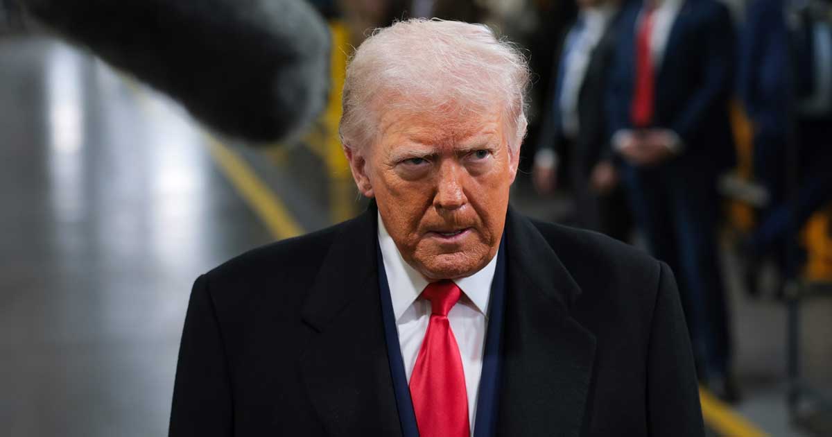 trump dezvaluie scenariile prin care va distruge cele 454 kg de uraniu puternic imbogatit detinut de iran 262414 Președintele Donald Trump la Casa Albă, declarații despre uraniul îmbogățit al Iranului, mai 2026