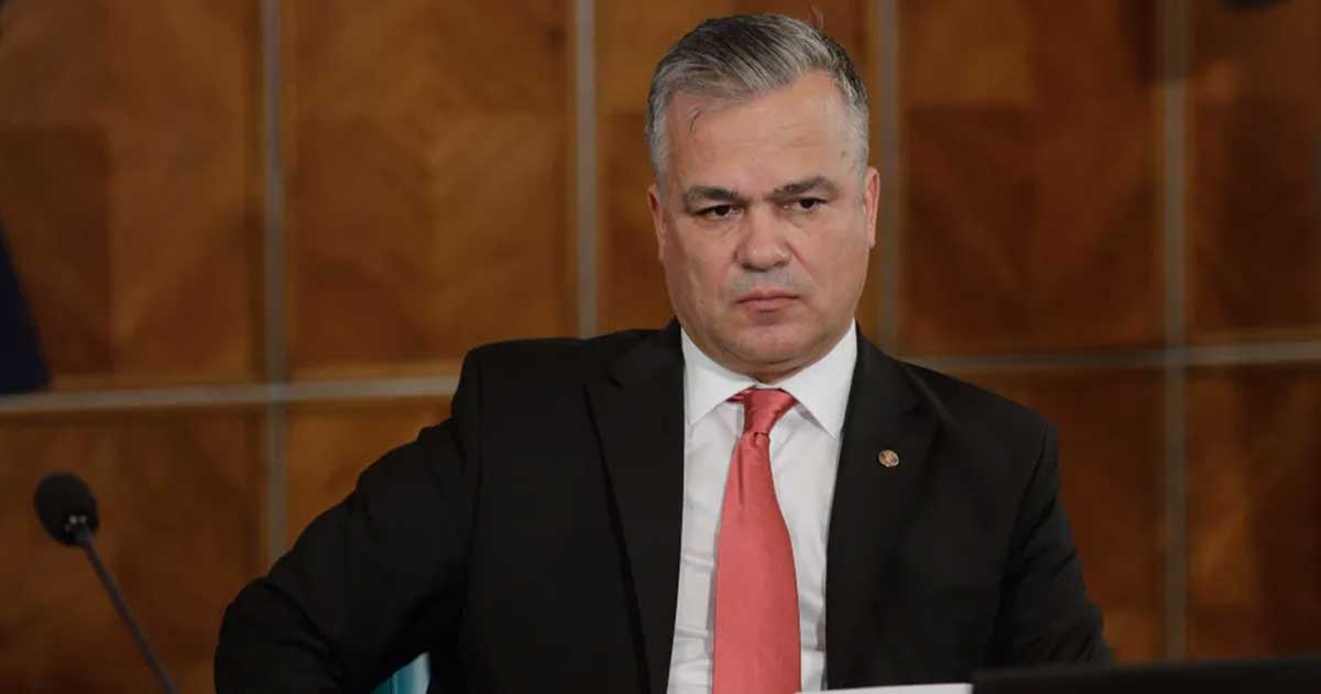 Adrian Veștea, premier desemnat, la o conferință de presă privind formarea noului guvern, iunie 2026