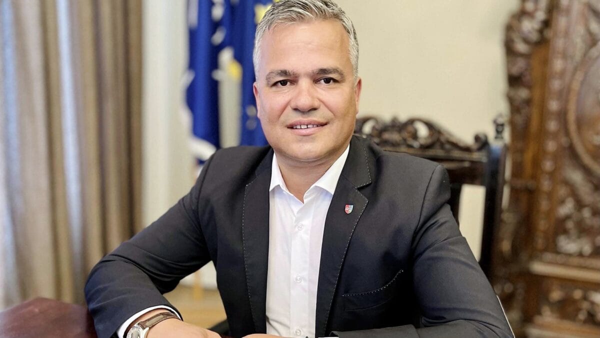 adrian vestea premier desemnat declaratii iunie 2026 275450 Adrian Veștea declară că acceptă mandatul de premier desemnat, București, 14 iunie 2026