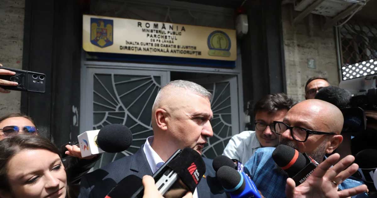 general vlad gheorghita dna suspect unefs 2026 502452 Generalul Vlad Gheorghiță la ieșirea de la sediul DNA Militar din București, 2 iunie 2026