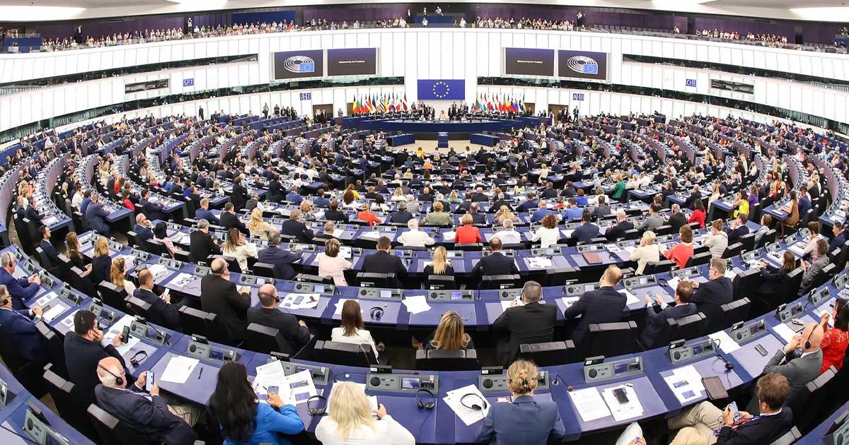 Parlamentul European în sesiune plenară la Strasbourg, vot lege etichete produse vegetale, iunie 2026