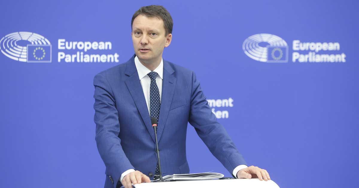 siegfried muresan sorin grindeanu blocaj politic 2026 945013 Siegfried Mureșan, eurodeputat PNL, în timpul unei declarații de presă la Parlament, București, iunie 2026