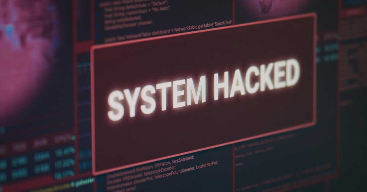 Ecran de calculator afectat de atac cibernetic de tip ransomware, context instituții publice, iulie 2026