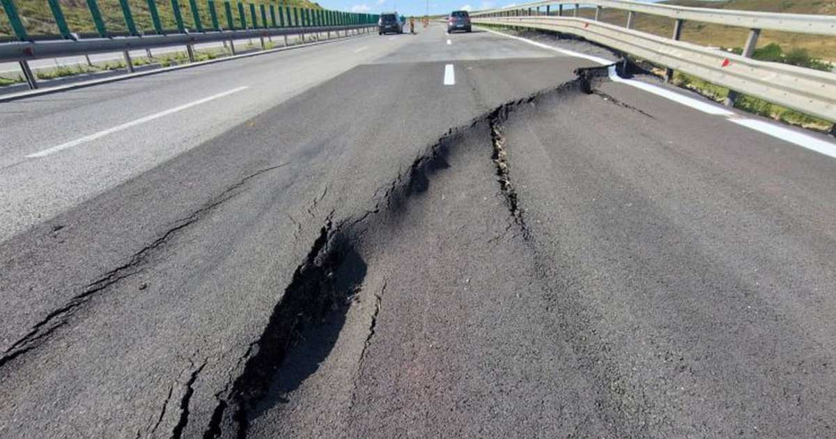 autostrada a10 sebes turda surpare 2026 709465 Surpare de asfalt pe Autostrada A10 Sebeș-Turda, zona kilometrului 66, iulie 2026