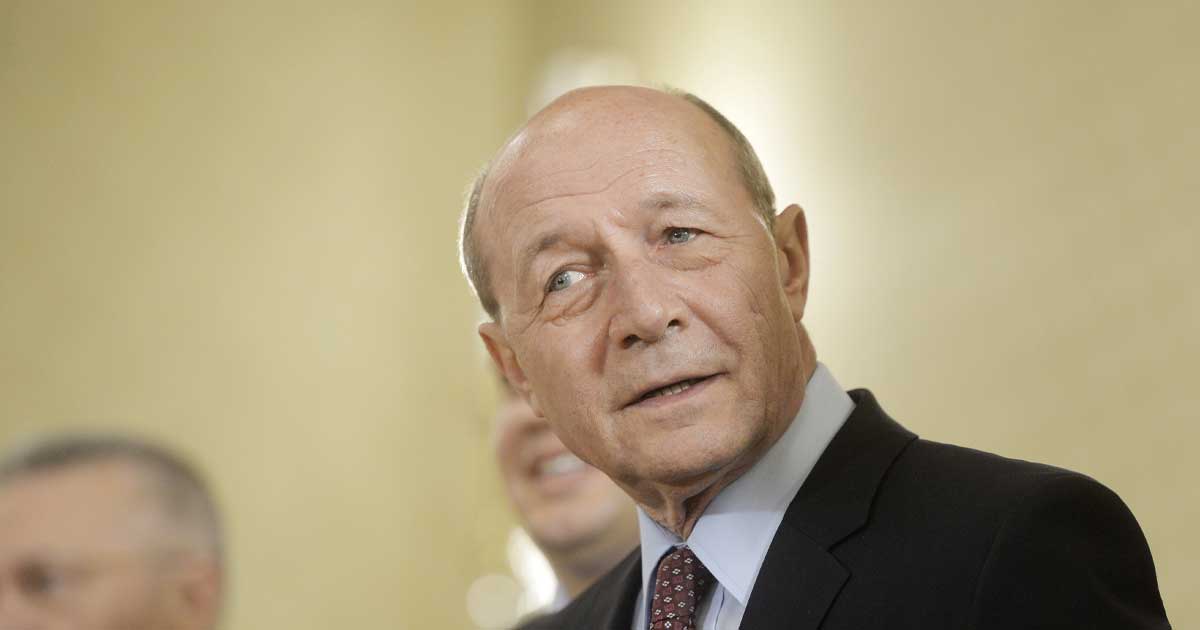 Traian Băsescu, fostul președinte al României, în timpul unei declarații despre criza politică, iulie 2026