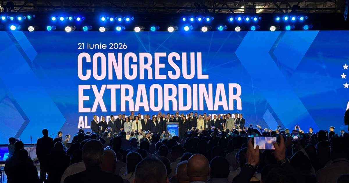 Sală de congres a PNL în timpul reuniunii din 21 iunie 2026, cu delegați și steaguri de partid, București