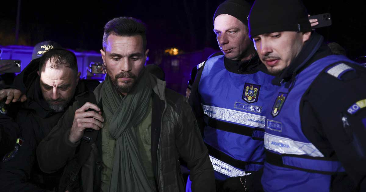 eugen sechila politie arest 2026 405352 Eugen Sechila, fost colaborator al lui Călin Georgescu, la ieșirea din instanță, iulie 2026
