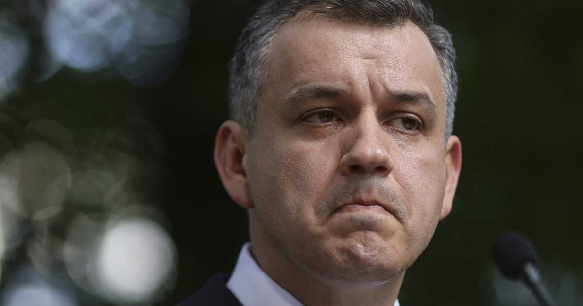 Eugen Tomac, consilier prezidențial onorific, la o conferință de presă despre negocierile politice, iulie 2026