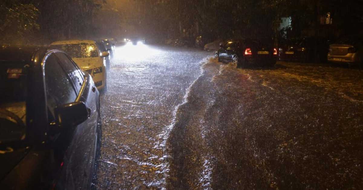 furtuna cod rosu bucuresti inundatii 2026 661046 Stradă inundată în București după furtuna cod roșu din noaptea de 30 iunie spre 1 iulie 2026