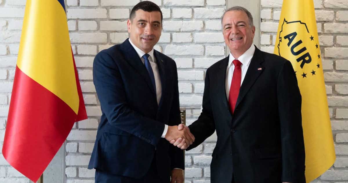 George Simion alături de ambasadorul SUA la București, Darryl Nirenberg, în cadrul unei întâlniri oficiale, iulie 2026