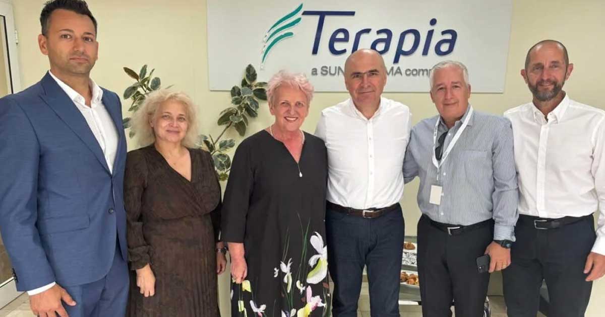 Ilie Bolojan, premier interimar, în vizită la fabrica Terapia Cluj, producător de medicamente, iulie 2026