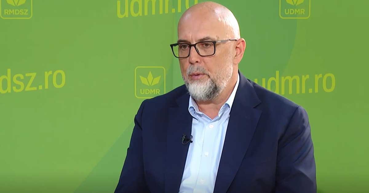 Kelemen Hunor, liderul UDMR, în timpul unei declarații de presă despre legea salarizării, iulie 2026