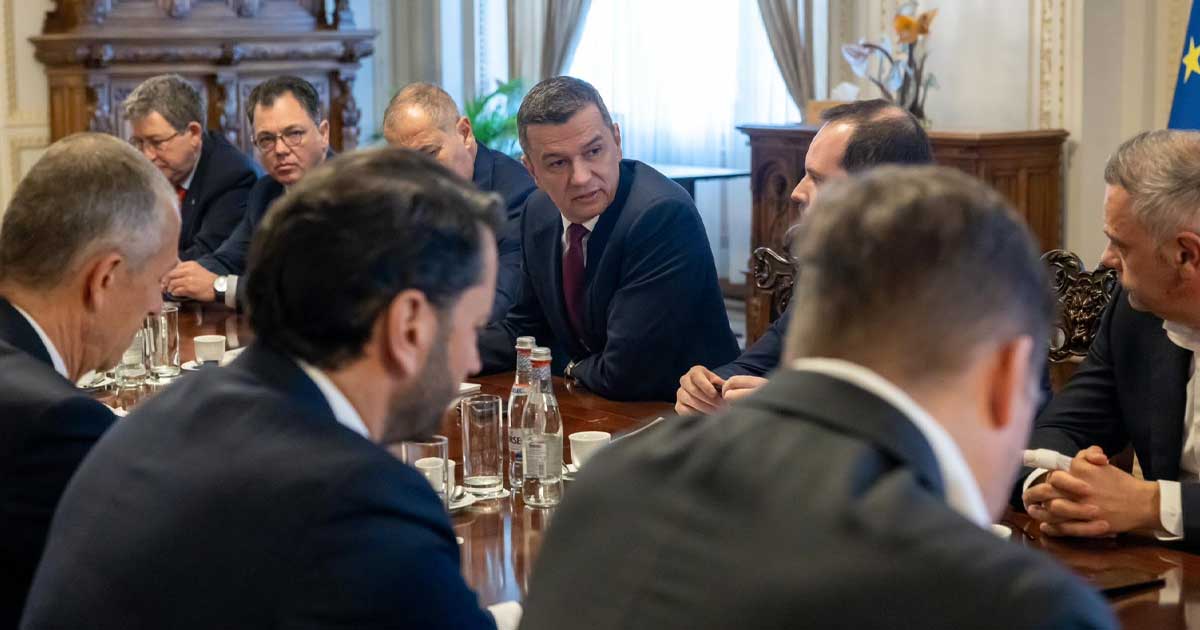 Sorin Grindeanu discută cu liderii confederațiilor sindicale la Parlament despre legea salarizării, iulie 2026