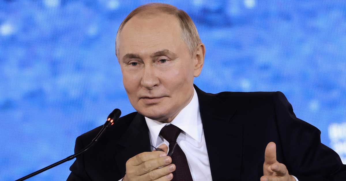 Vladimir Putin în timpul unei întâlniri cu militari ai Marinei ruse, declarații despre teritoriile Ucrainei, iulie 2026