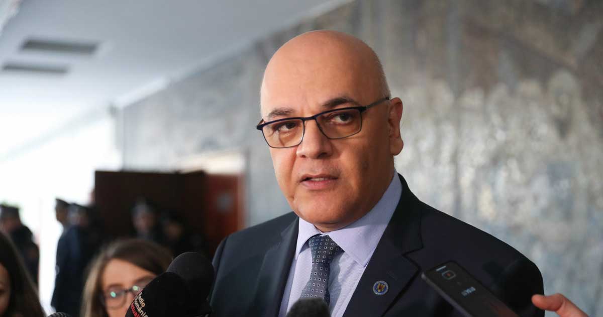 Raed Arafat, șeful DSU, în timpul unei declarații publice despre dosarul angajărilor de la instituție, iulie 2026