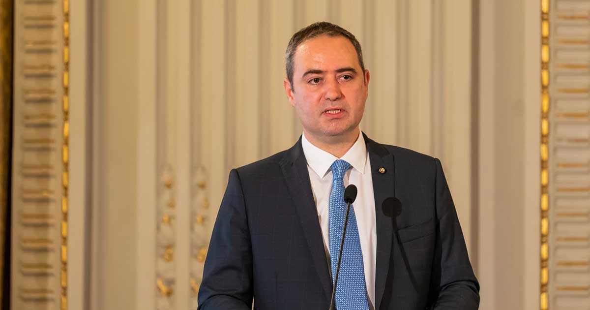 Alexandru Nazare, ministrul Finanțelor, în timpul unei declarații publice despre funcția de premier, august 2026
