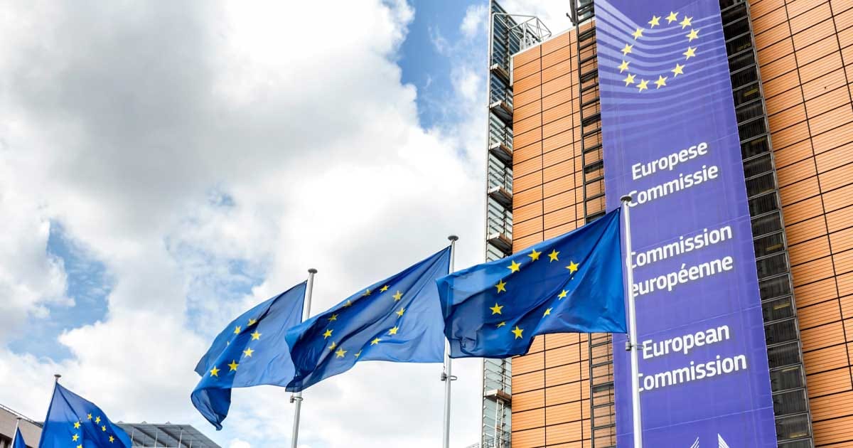 Sediul Comisiei Europene de la Bruxelles, context al disputei privind amendamentul Fritz și fondurile PNRR, august 2026