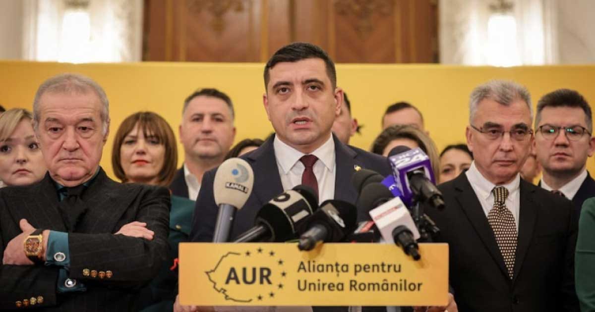 George Simion la o conferință de presă a partidului AUR, București, august 2026