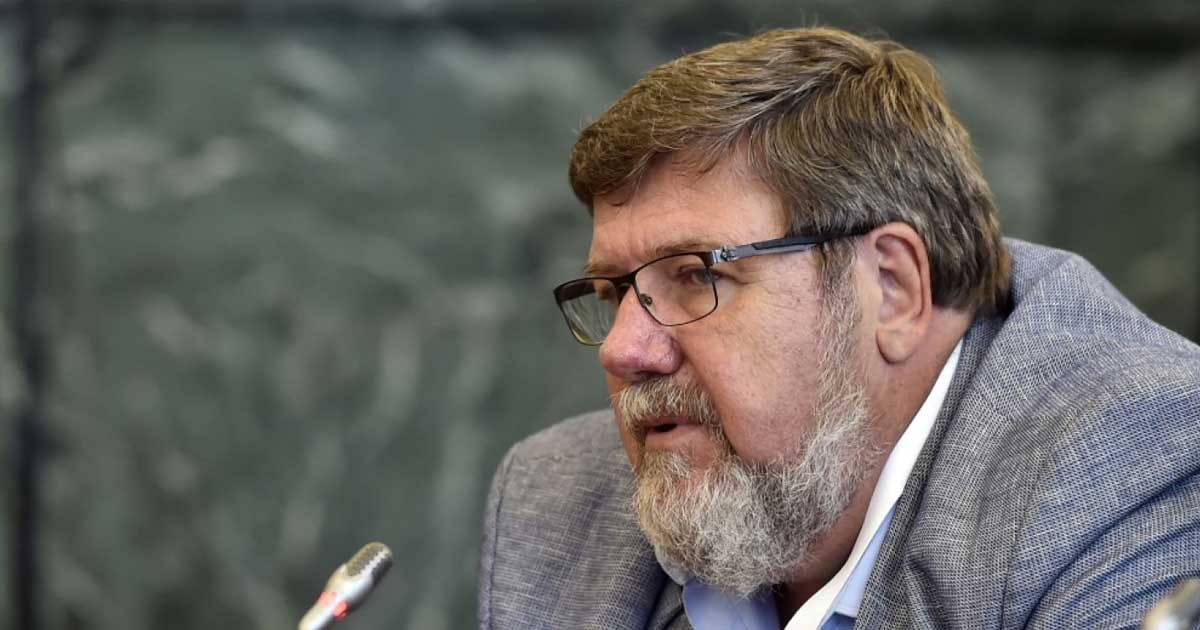 Bogdan Hossu, președintele Cartel Alfa, la o conferință de presă despre legea salarizării, august 2026