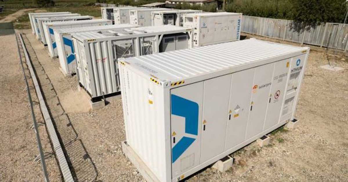 Instalație de baterii pentru stocarea energiei solare în Bulgaria, context privind importurile de energie ale României, 2026