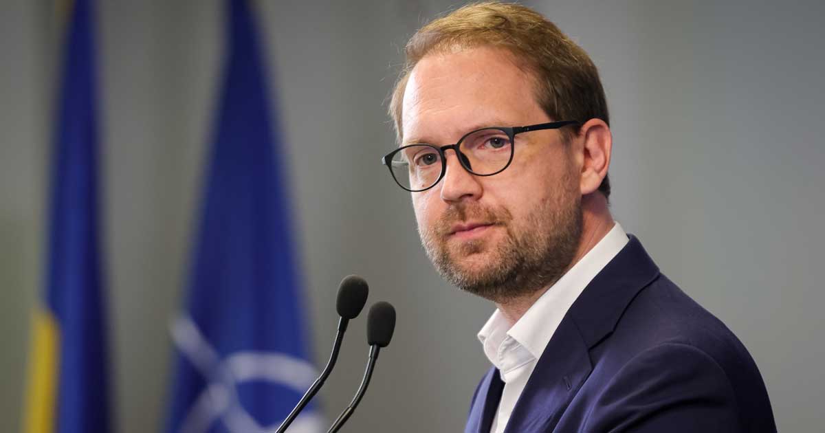 Dominic Fritz, primarul Timișoarei, la o conferință de presă, context sancțiune disciplinară, august 2026