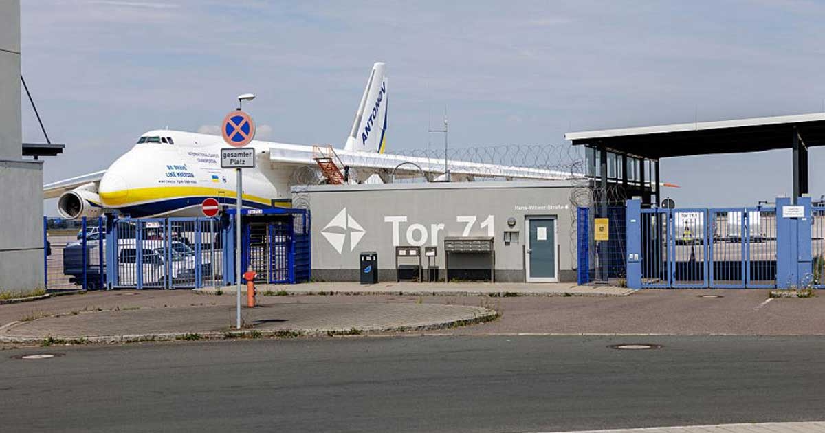 Avioane cargo Antonov pe aeroportul Leipzig-Halle, locul unde a fost găsită drona explozivă, august 2026